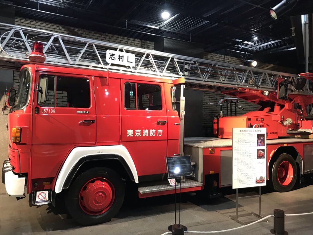四谷にある消防博物館に展示されている消防車