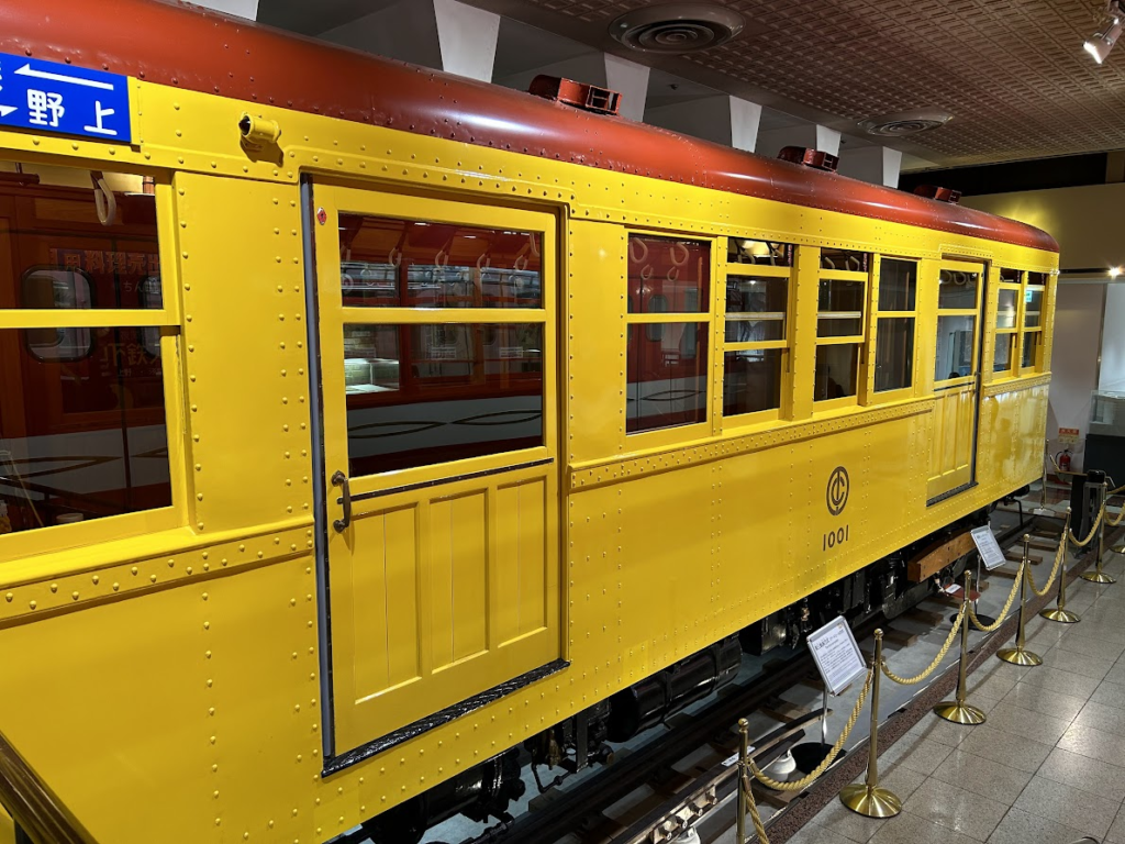 葛西にある地下鉄博物館の「地下鉄車両1001号車」