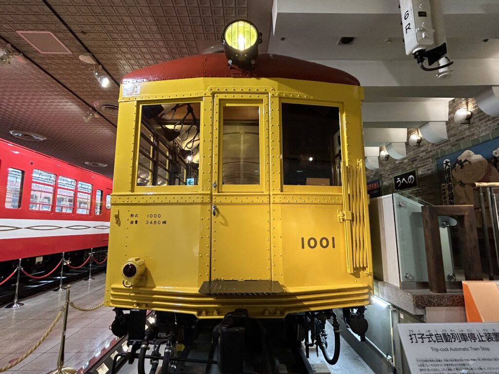 葛西にある地下鉄博物館の地下鉄車両1001号車